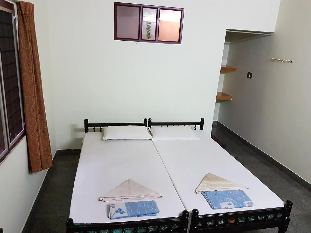 Palmy Lake Resort Alappuzha