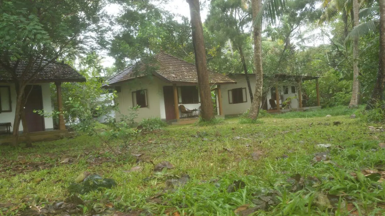 Palmy Lake Resort Alappuzha